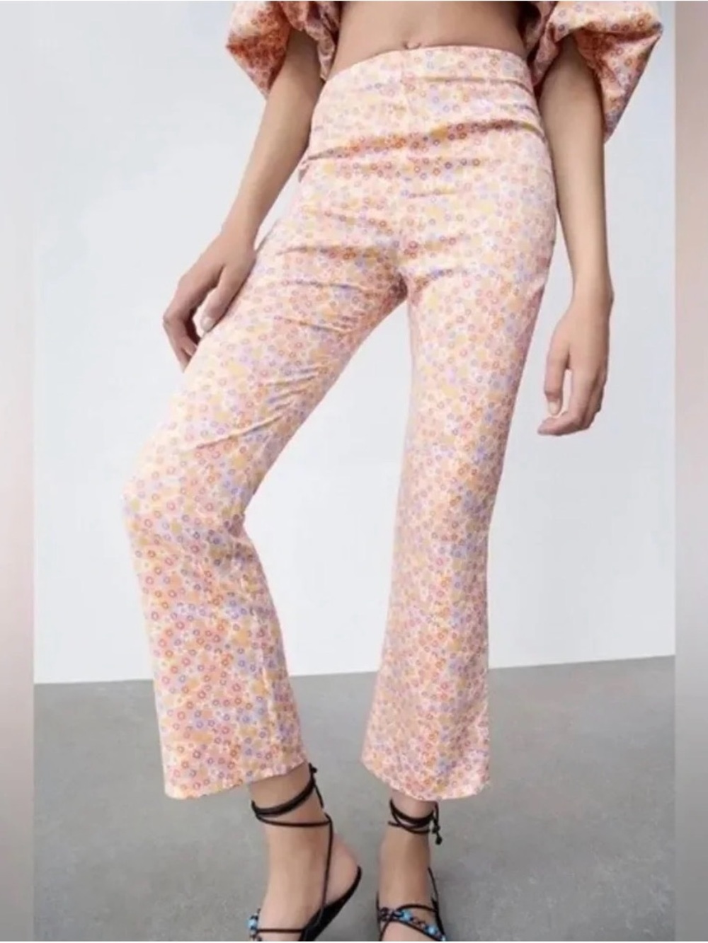Zara Floral Pants 60s Hippie Vibe Pattern